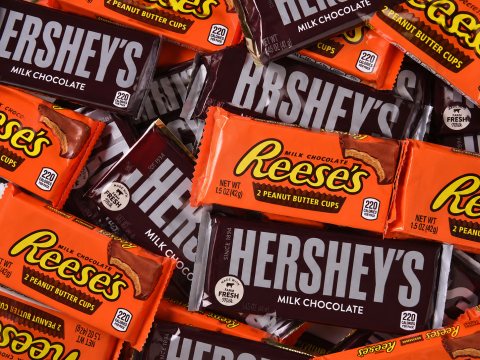 Hershey vs Reese's: $100 Taste-Tester Spot
